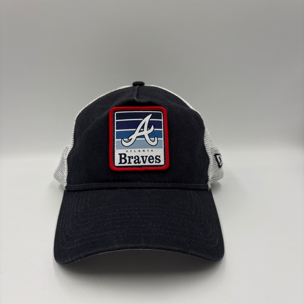 New Era Atlanta Braves Trucker Hat Mens OSFM Navy Blue Excellent Retro Patch
